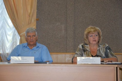 Депутаты уходят отдыхать на деловой волне Депутаты уходят отдыхать на деловой волне
