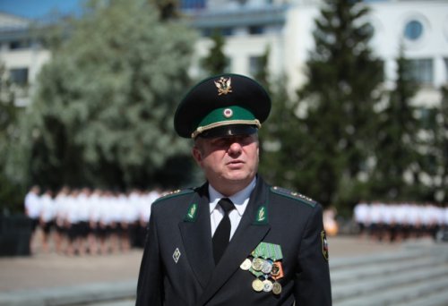 Судебный пристав спас четырех женщин из горящего дома Судебный пристав спас четырех женщин из горящего дома