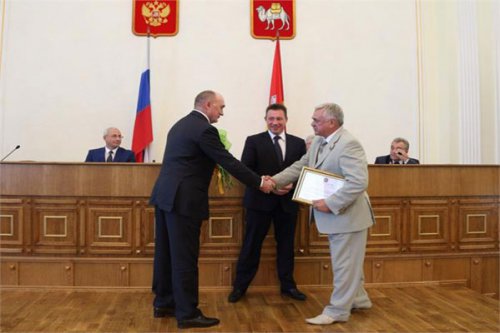 Августовский педсовет-2016: ЕГЭ – это не основное мерило успеха Августовский педсовет-2016: ЕГЭ – это не основное мерило успеха