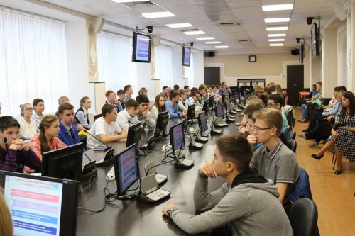 Озерские школьники открыли для себя ядерный университет Озерские школьники открыли для себя ядерный университет