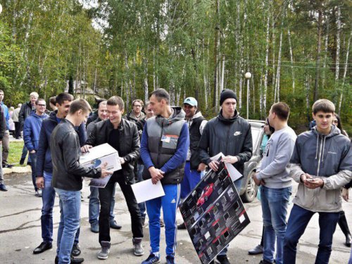 В Озерске молодёжь соревновалась в автозвуке