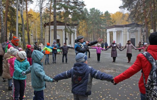 Не забыли о тех, кто держит в руке белую трость Не забыли о тех, кто держит в руке белую трость