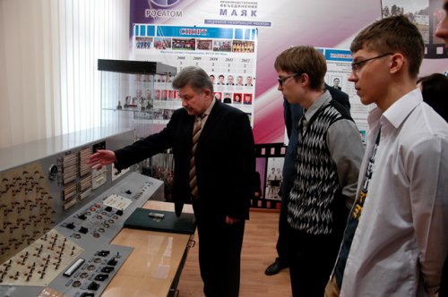 В Информационном центре ПО «Маяк» экспозиция реакторного завода пополнилась уникальными экспонатами В Информационном центре ПО «Маяк» экспозиция реакторного завода пополнилась уникальными экспонатами