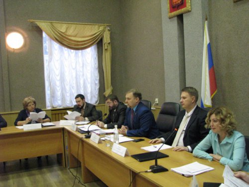 Озерские депутаты одобрили поправки в Устав Озерские депутаты одобрили поправки в Устав