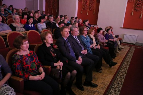 Веселые мотивы Кальмана настроили на праздничный лад Веселые мотивы Кальмана настроили на праздничный лад