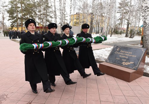 Генеральный директор ПО «Маяк» Михаил Похлебаев поздравил военнослужащих и ветеранов дивизии с Днем войск национальной гвардии РФ Генеральный директор ПО «Маяк» Михаил Похлебаев поздравил военнослужащих и ветеранов дивизии с Днем войск национальной гвардии РФ