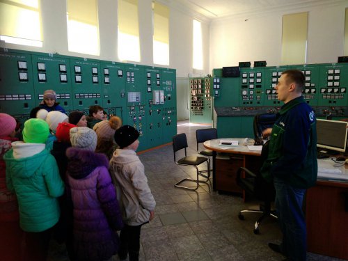 Школьники посёлка Новогорный в гостях у Аргаяшской ТЭЦ Школьники посёлка Новогорный в гостях у Аргаяшской ТЭЦ