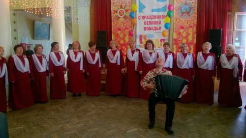 Праздничный вечер накануне Дня Победы Праздничный вечер накануне Дня Победы