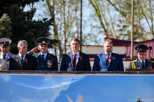В Озёрске прошёл парад Великой Победы. Фоторепортаж В Озёрске прошёл парад Великой Победы. Фоторепортаж