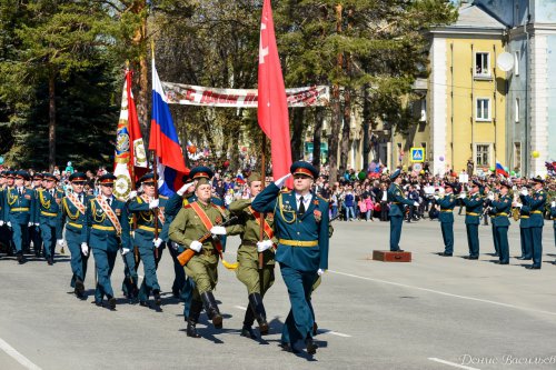 В Озёрске прошёл парад Великой Победы. Фоторепортаж В Озёрске прошёл парад Великой Победы. Фоторепортаж