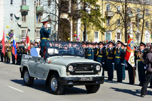 В Озёрске прошёл парад Великой Победы. Фоторепортаж В Озёрске прошёл парад Великой Победы. Фоторепортаж