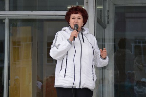 На территории медсанчасти заложена яблоневая аллея На территории медсанчасти заложена яблоневая аллея