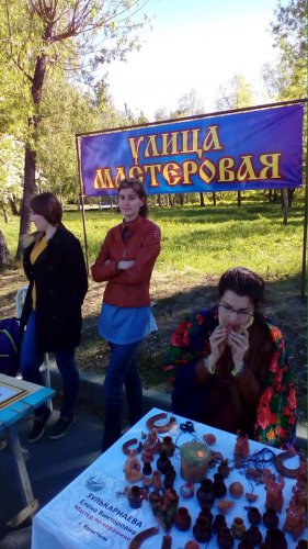 Озерчане приобщились к премудростям народных промыслов Озерчане приобщились к премудростям народных промыслов