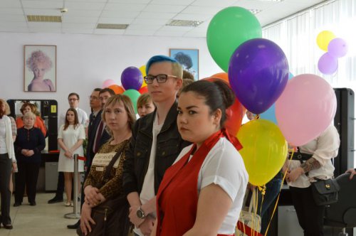 Поднялись вверх по профессиональной лестнице Поднялись вверх по профессиональной лестнице