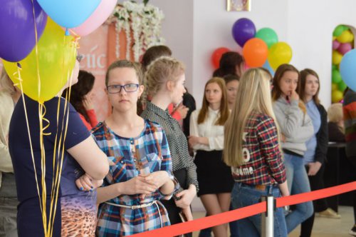 Поднялись вверх по профессиональной лестнице Поднялись вверх по профессиональной лестнице