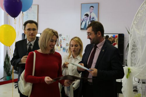 Поднялись вверх по профессиональной лестнице Поднялись вверх по профессиональной лестнице