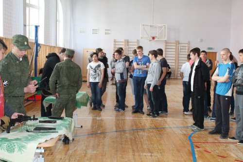 Прошли подготовку по основам военной службы Прошли подготовку по основам военной службы