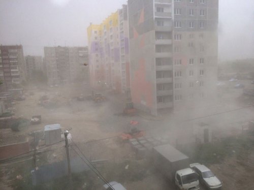 «Вживую страшнее»: ураган в Челябинске глазами пользователей соцсетей «Вживую страшнее»: ураган в Челябинске глазами пользователей соцсетей