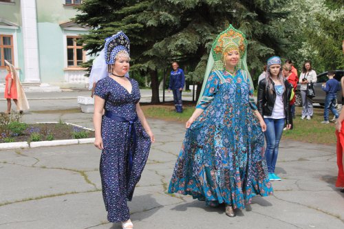Дефиле «Кокошник — девичья краса!» Дефиле «Кокошник — девичья краса!»