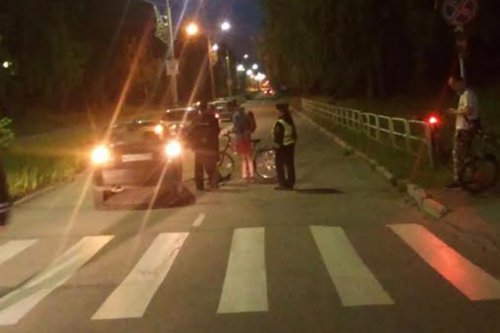Автомобиль сбил велосипедиста в Озерске Автомобиль сбил велосипедиста в Озерске