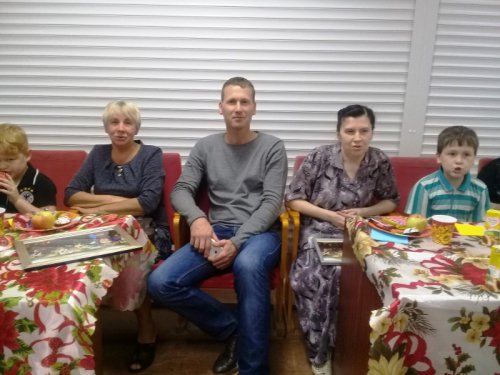 Счастья в каждый дом пожелал депутат избирателям Счастья в каждый дом пожелал депутат избирателям