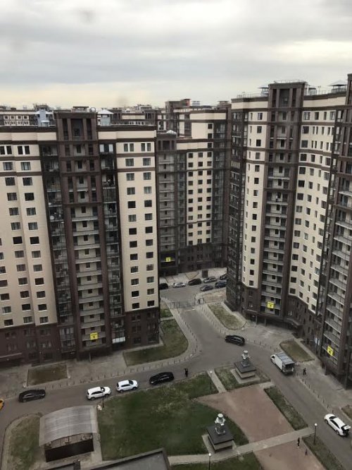 Жилье в Москве и в Санкт-Петербурге: секреты выгодной покупки Жилье в Москве и в Санкт-Петербурге: секреты выгодной покупки