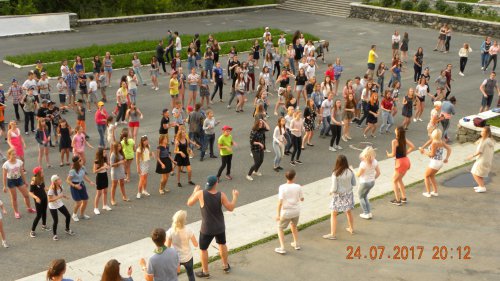 Юные химики учились и отдыхали на «УРОБОРОСе» Юные химики учились и отдыхали на «УРОБОРОСе»