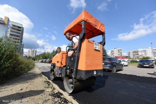Восстановлено асфальтовое покрытие тротуара у ТРЦ «Фестиваль» Восстановлено асфальтовое покрытие тротуара у ТРЦ «Фестиваль»