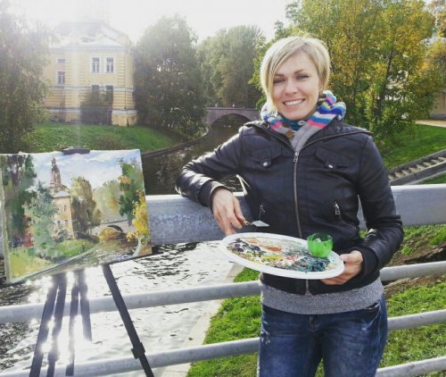 Художница из Санкт-Петербурга привезла в Кыштым свои пейзажи Художница из Санкт-Петербурга привезла в Кыштым свои пейзажи