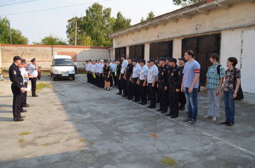 В Озерске в ходе операции «Район» сотрудники полиции изъяли 158 бутылок контрафактного алкоголя В Озерске в ходе операции «Район» сотрудники полиции изъяли 158 бутылок контрафактного алкоголя
