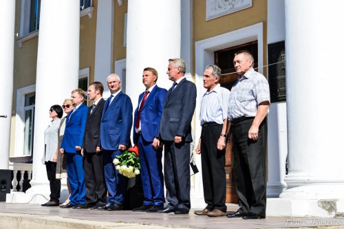 Праздник знаний и новых надежд Праздник знаний и новых надежд