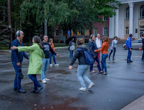 Романтическая прогулка с сюрпризом Романтическая прогулка с сюрпризом