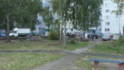 В озёрских дворах начались работы по благоустройству В озёрских дворах начались работы по благоустройству