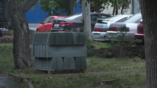 В озёрских дворах начались работы по благоустройству В озёрских дворах начались работы по благоустройству