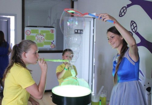 Незаметно пролетело «бабье лето»… Незаметно пролетело «бабье лето»…