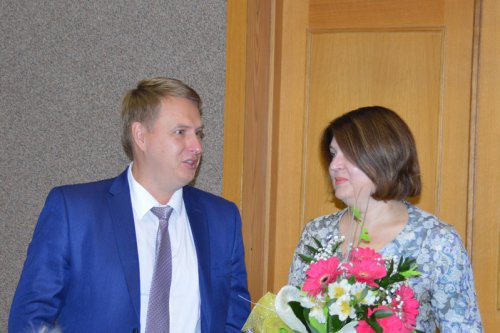 Евгений Щербаков поздравил озерского педагога c победой Евгений Щербаков поздравил озерского педагога c победой