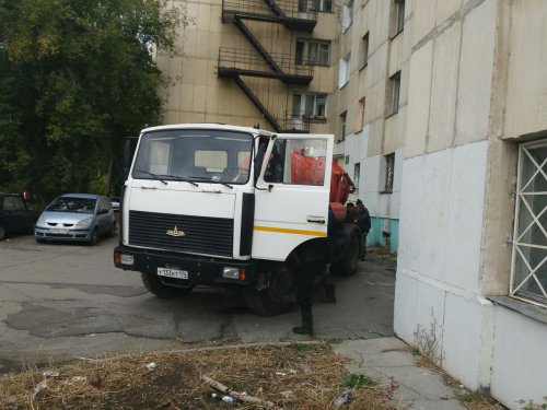Октябрьская, 30 утопает в нечистотах Октябрьская, 30 утопает в нечистотах