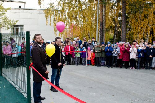 Игровая площадка ждёт наречения Игровая площадка ждёт наречения
