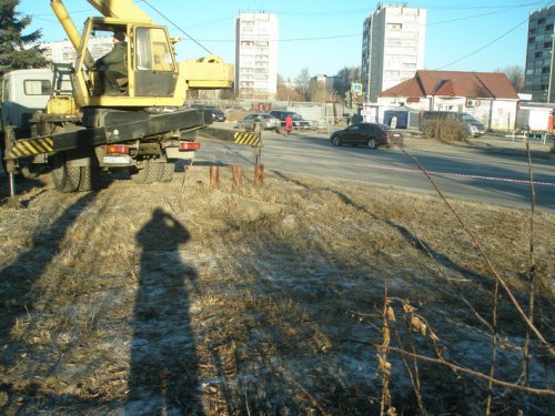 Озерск убирает незаконные рекламные щиты Озерск убирает незаконные рекламные щиты