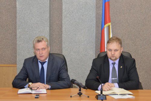 Для озерского катка хватит снега и мороза Для озерского катка хватит снега и мороза