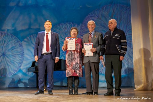 Лучших озёрских спортсменов 2017 года наградили в «Строителе» Лучших озёрских спортсменов 2017 года наградили в «Строителе»