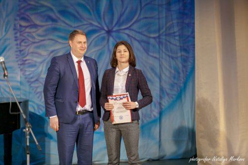 Лучших озёрских спортсменов 2017 года наградили в «Строителе» Лучших озёрских спортсменов 2017 года наградили в «Строителе»