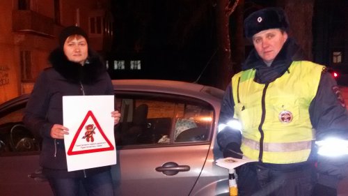 В семи автомобилях неправильно перевозили детей В семи автомобилях неправильно перевозили детей