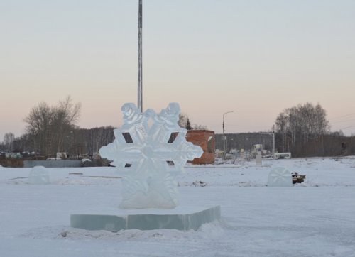 В Озерске появился еще один ледовый городок В Озерске появился еще один ледовый городок