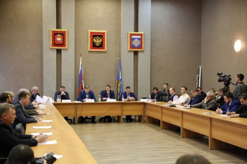 В Озёрске бурно прошло обсуждение проблем городской медицины В Озёрске бурно прошло обсуждение проблем городской медицины