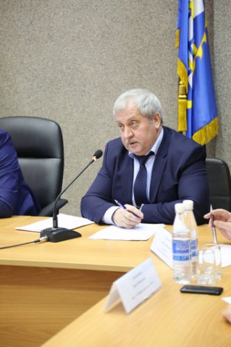 В Озёрске бурно прошло обсуждение проблем городской медицины В Озёрске бурно прошло обсуждение проблем городской медицины