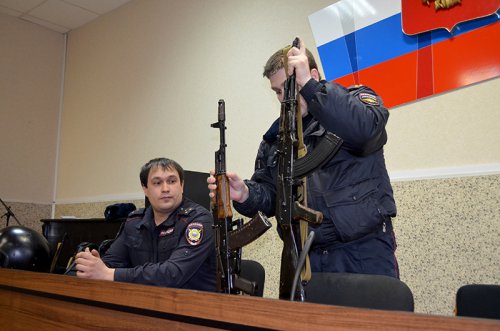 В озерской полиции прошел день открытых дверей В озерской полиции прошел день открытых дверей