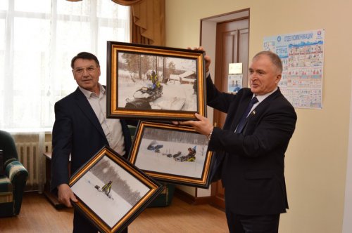 «Такие выставки обогащают культурный мир Озерска» «Такие выставки обогащают культурный мир Озерска»