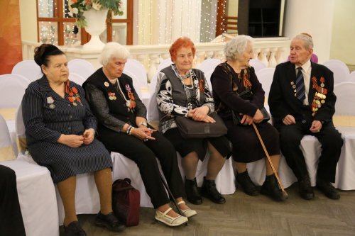 Озерск выражает ветеранам свою признательность Озерск выражает ветеранам свою признательность