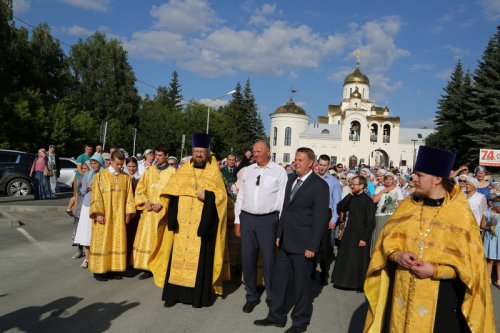 Праздничное дарение состоялось, визит продолжается Праздничное дарение состоялось, визит продолжается